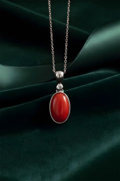 Mercan Taşlı El İşi Minimal Model Gümüş Kolye