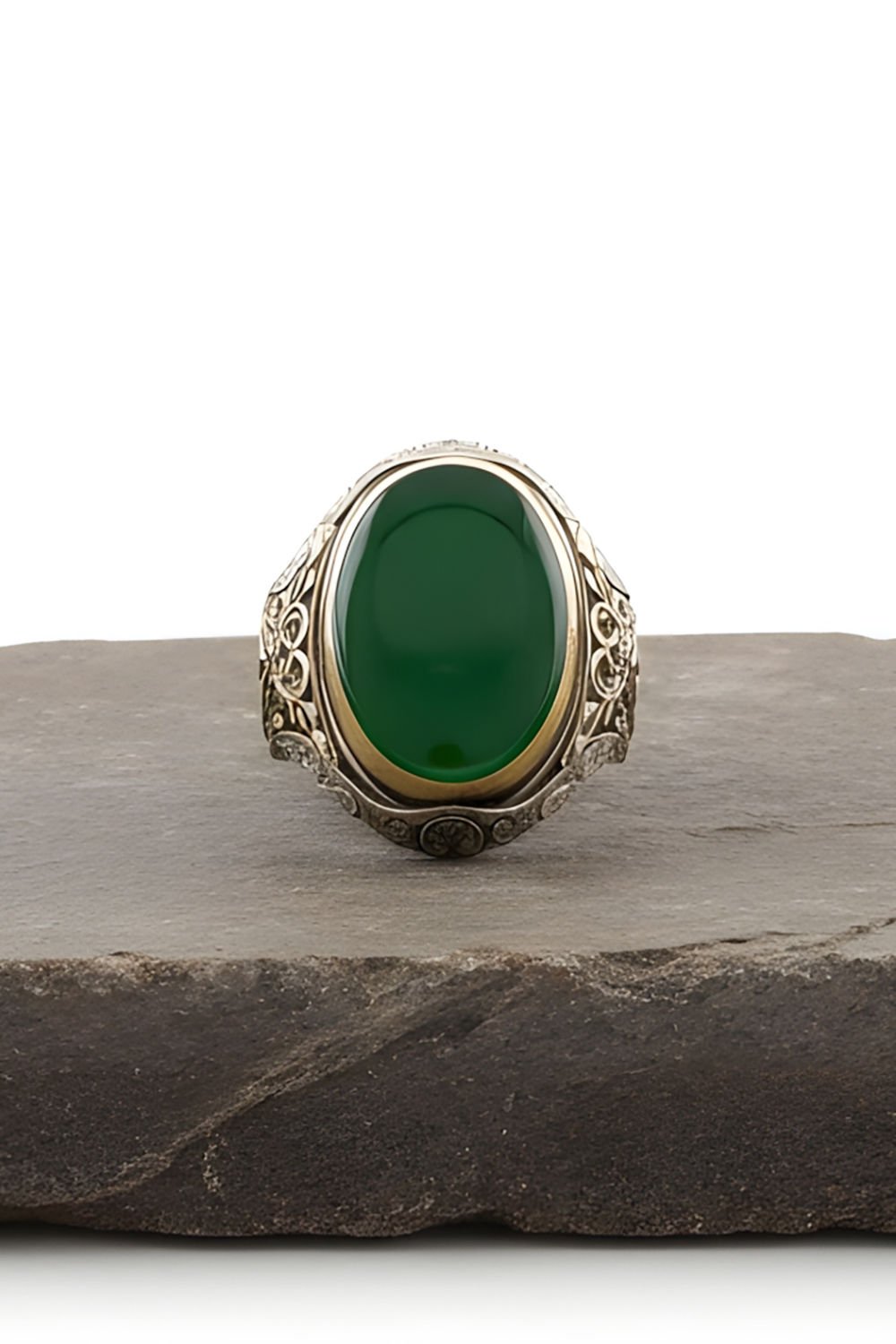 Yeşil Akik Taşlı Berceste Model Gümüş Erkek Yüzük