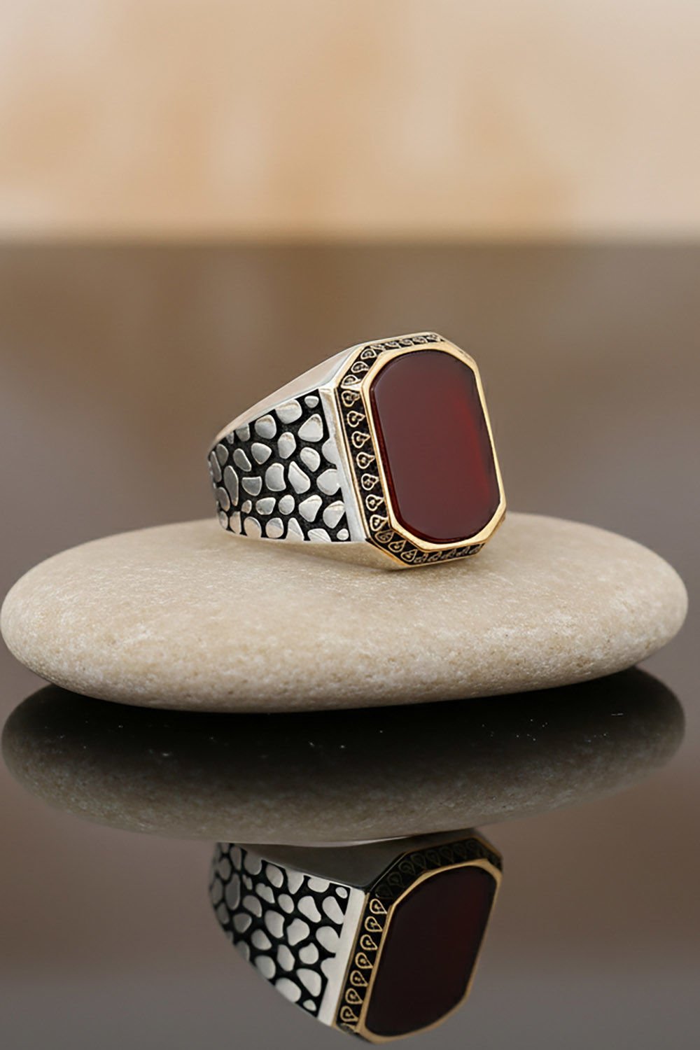 Benekli Model Akik Taşlı Gümüş Erkek Yüzük