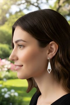 Üçgen Sallantılı Gümüş Küpe