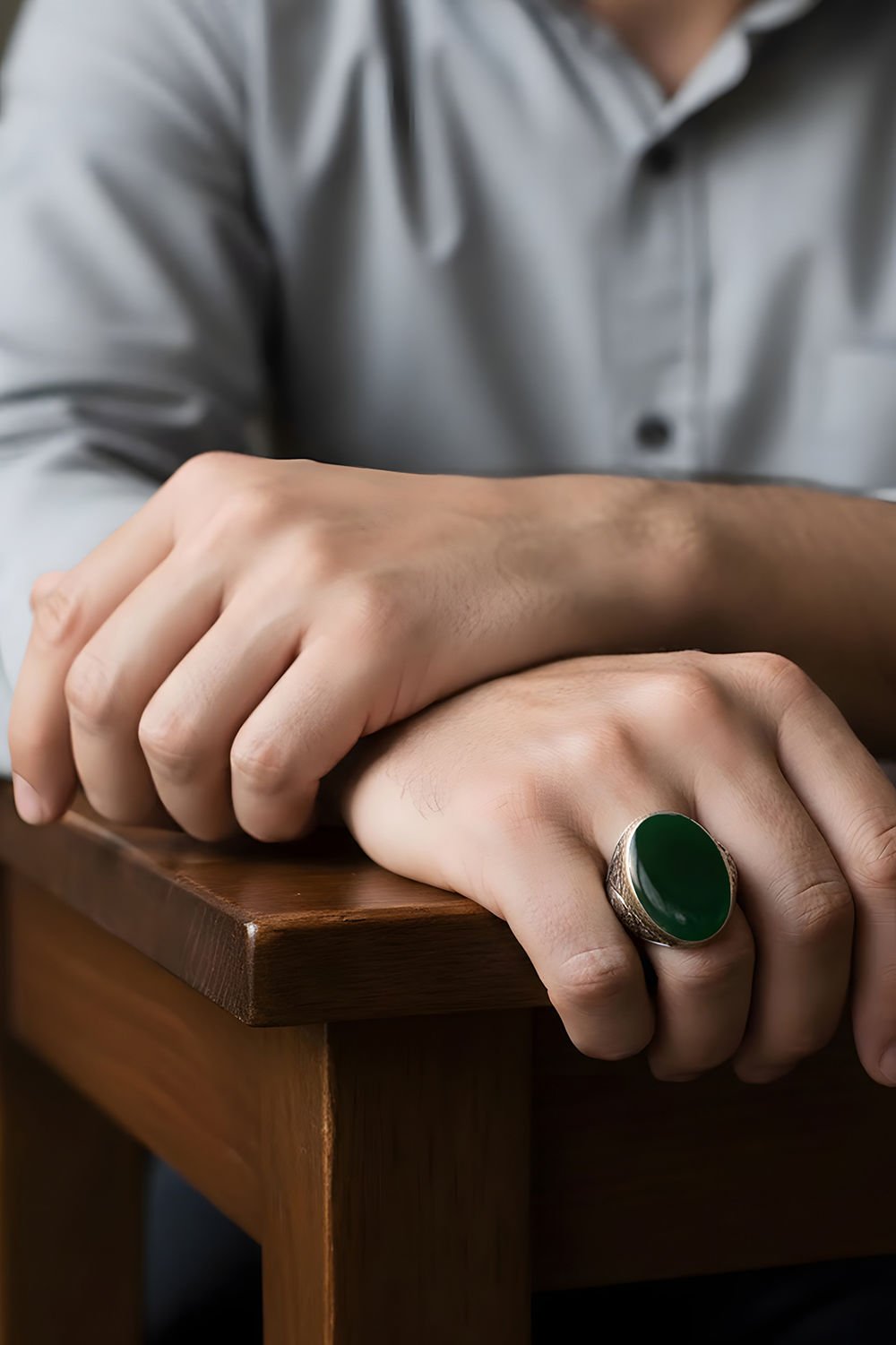 Yeşil Akik Taşlı Gravür Desenli Gümüş Yüzük