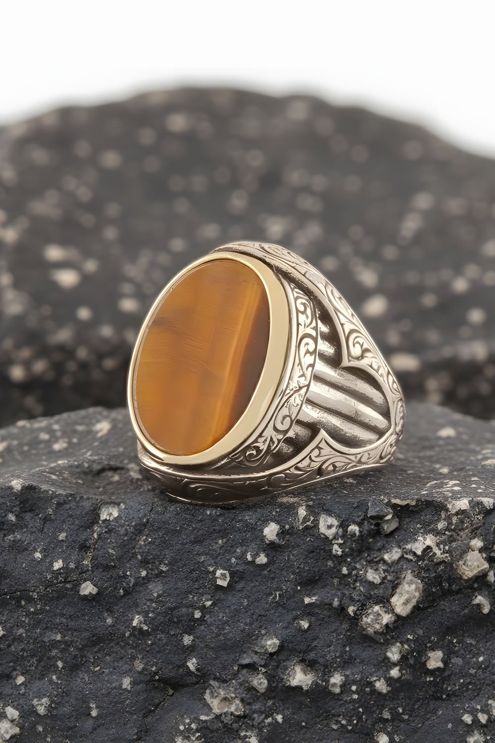 Kaplangözü Taşlı Oval Model Gümüş Yüzük