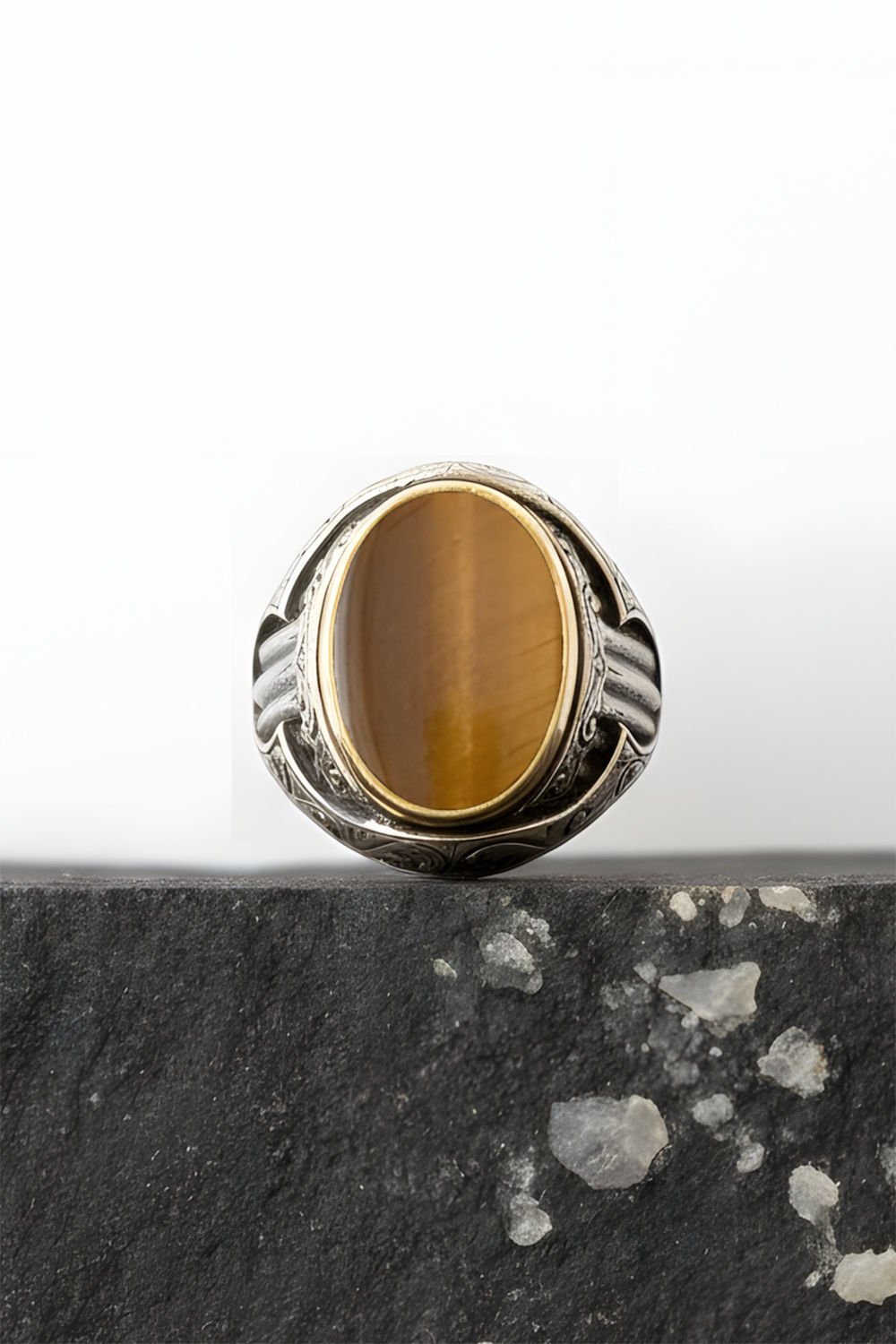 Kaplangözü Taşlı Oval Model Gümüş Yüzük