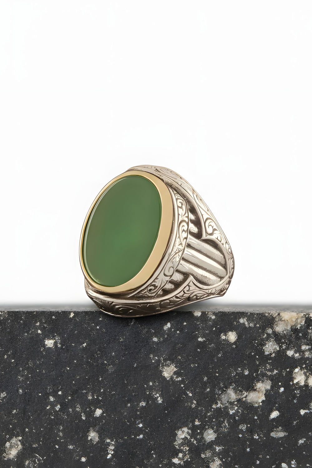 Yeşil Akik Taşlı Oval Model Gümüş Yüzük
