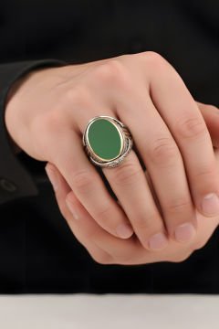 Yeşil Akik Taşlı Oval Model Gümüş Yüzük