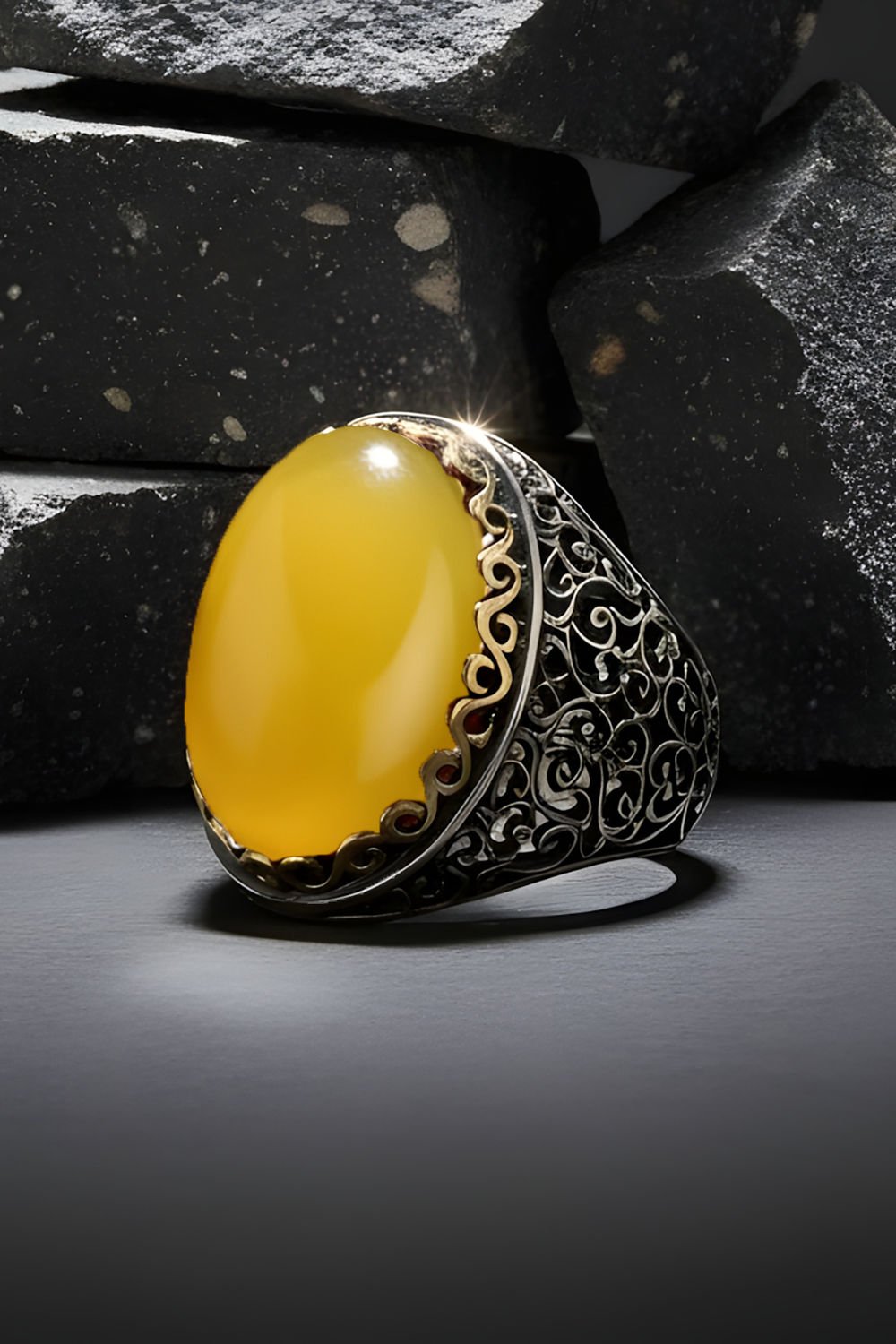 Sarı Akik Taşlı Büyük Boy Sarmaşık Model Yüzük