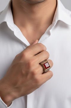 Kare Model Kalem İşlemeli Akik Taşlı Yüzük