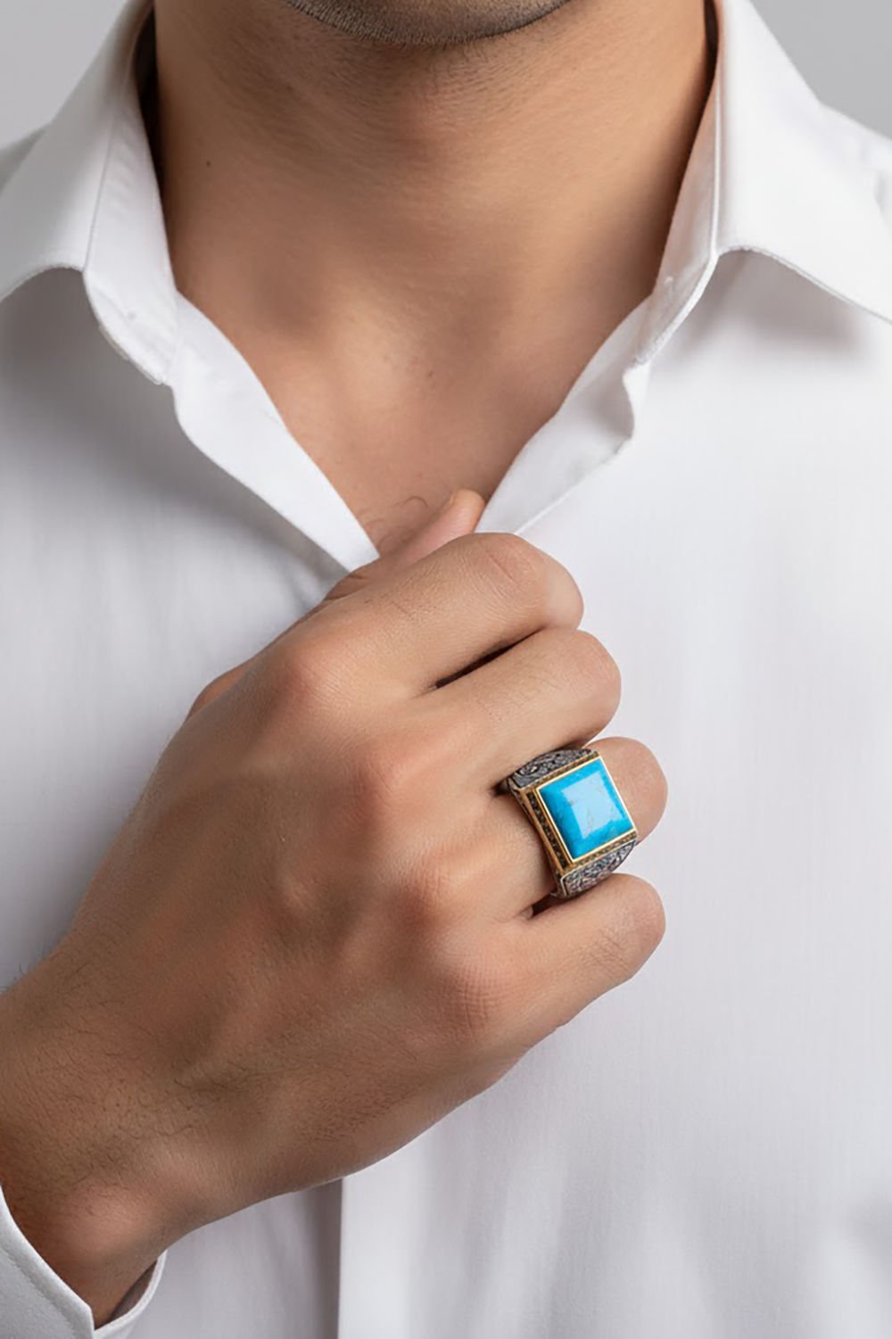 Kare Model Kalem İşlemeli Firüze Taşlı Yüzük