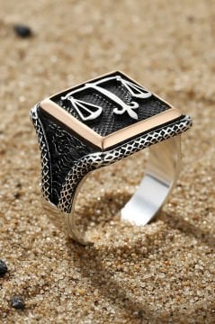 Kare Model Terazi Sembollü Gümüş Yüzük