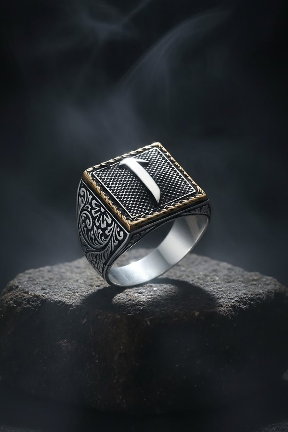 Kare Model Kalem İşlemeli Elif Desenli Yüzük