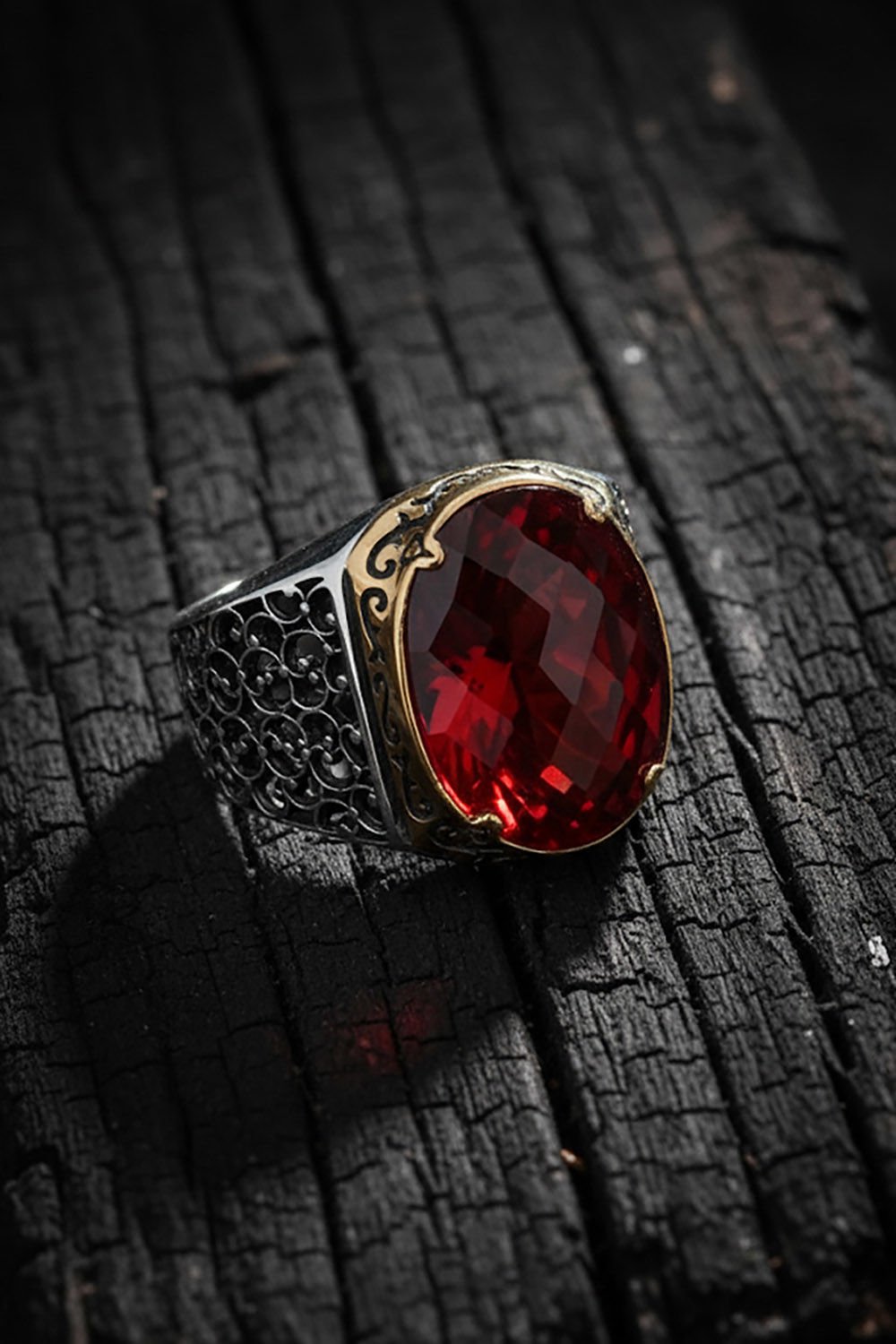 Sarmaşık Model Kırmızı Zirkon Taşlı Gümüş Yüzük