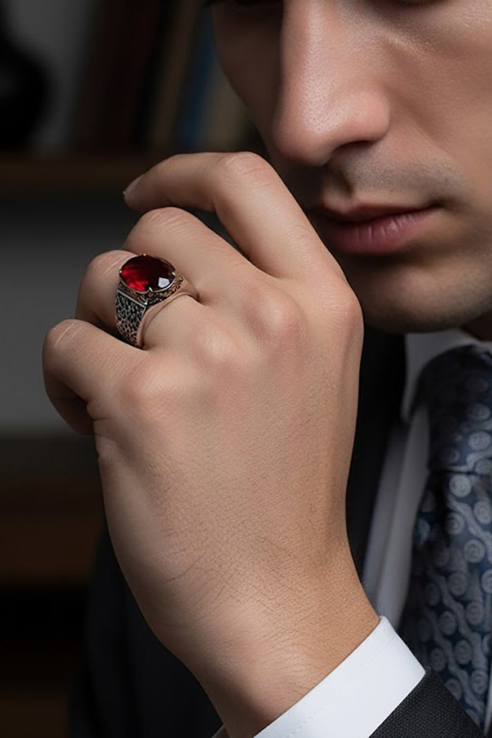 Sarmaşık Model Kırmızı Zirkon Taşlı Gümüş Yüzük