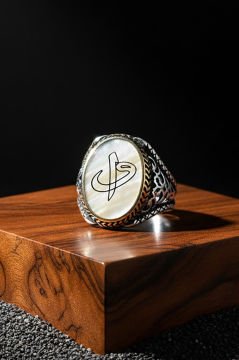 Sedef Taşı Üzerine Vav Elif Gümüş Erkek Yüzük