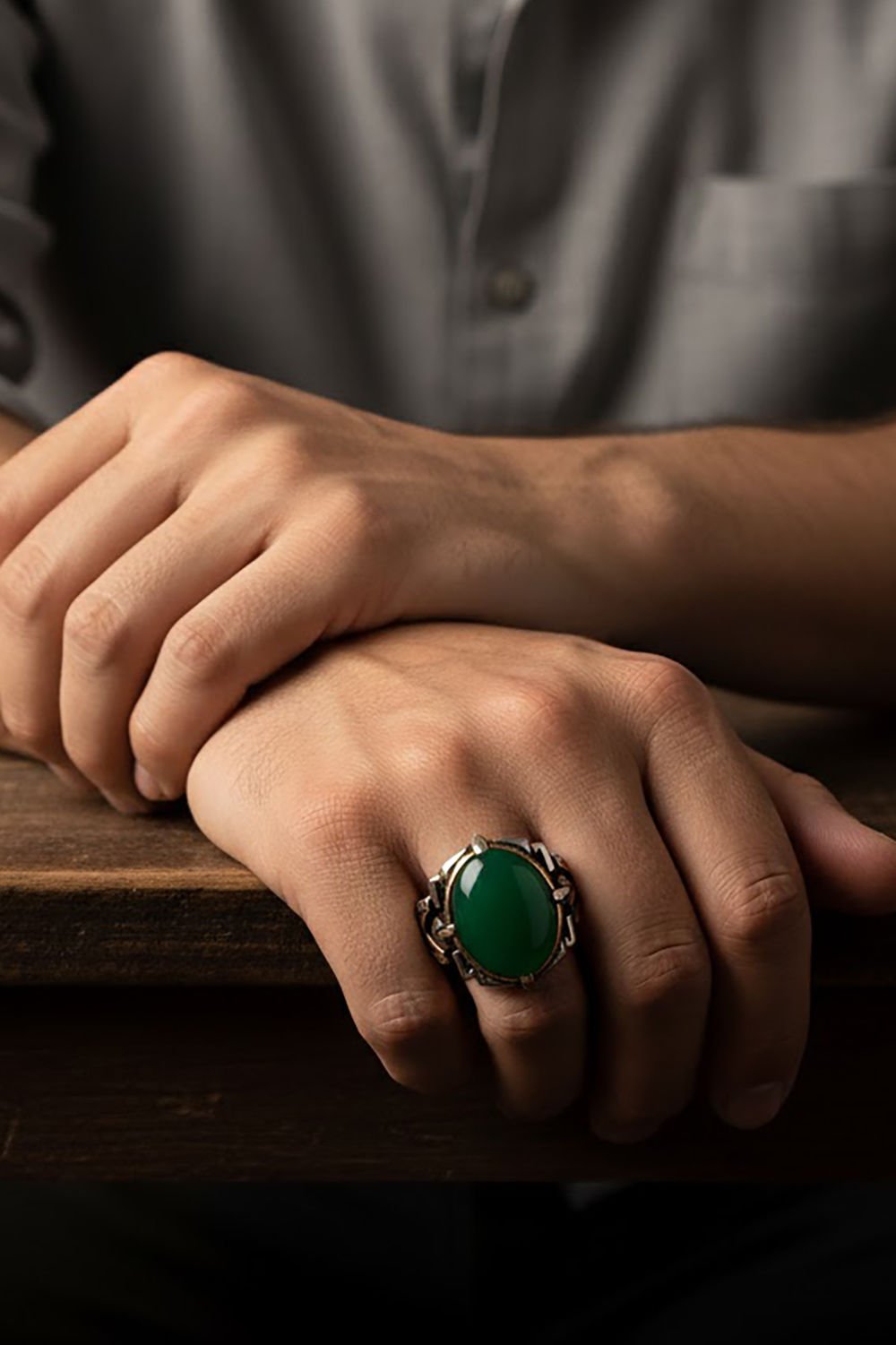 Kalem İşleme Yeşil Akik Taşlı Erkek Yüzüğü