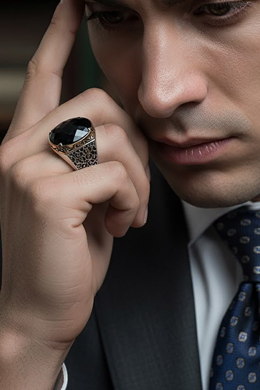 Sarmaşık Model Siyah Zirkon Taşlı Gümüş Yüzük