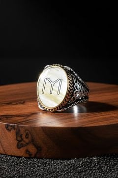 Sedef Taşı Üzerine Kayı Boyu Gümüş Erkek Yüzük