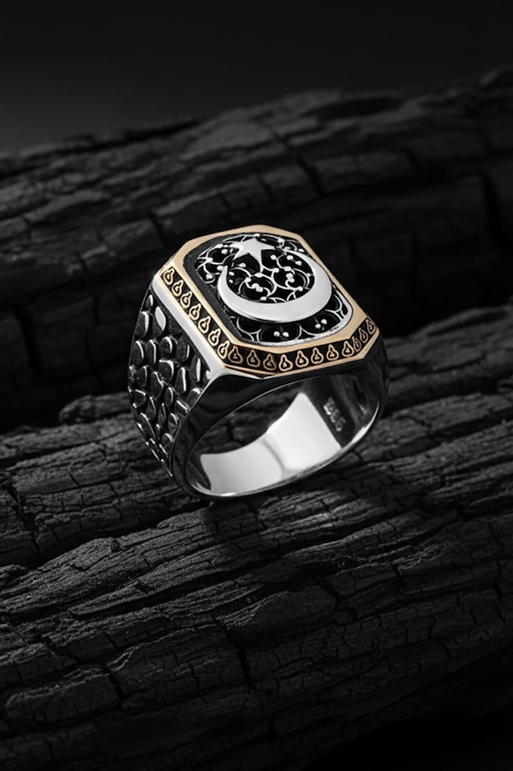 Benekli Model Ay Yıldızlı Taşsız Gümüş Yüzük