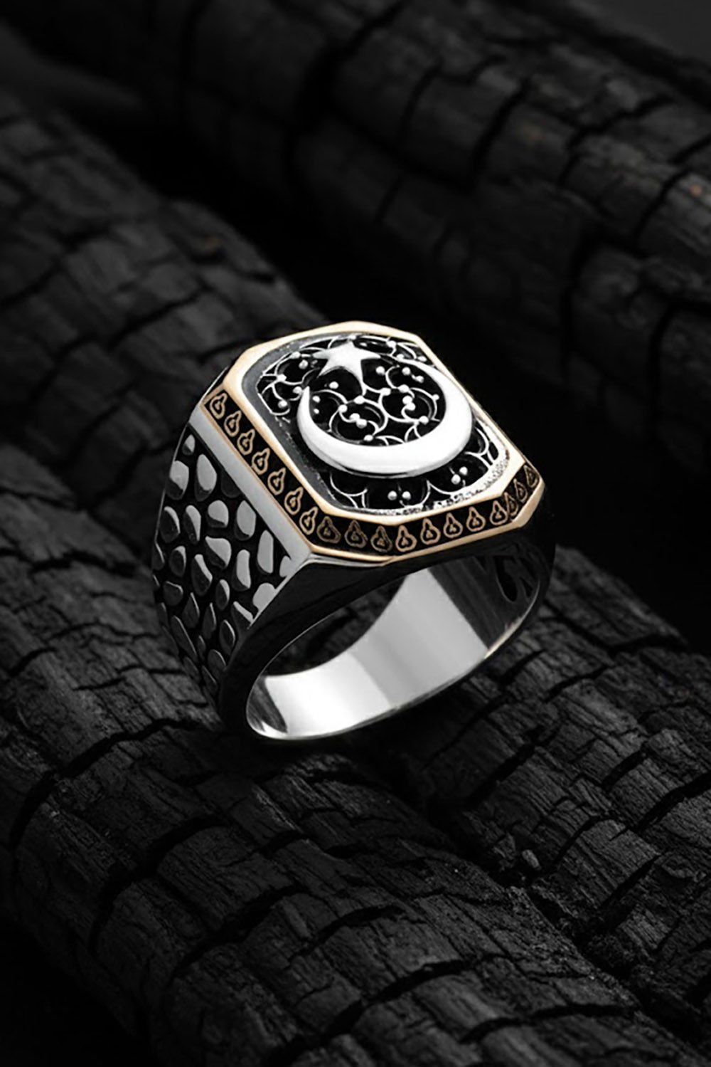 Benekli Model Ay Yıldızlı Taşsız Gümüş Yüzük