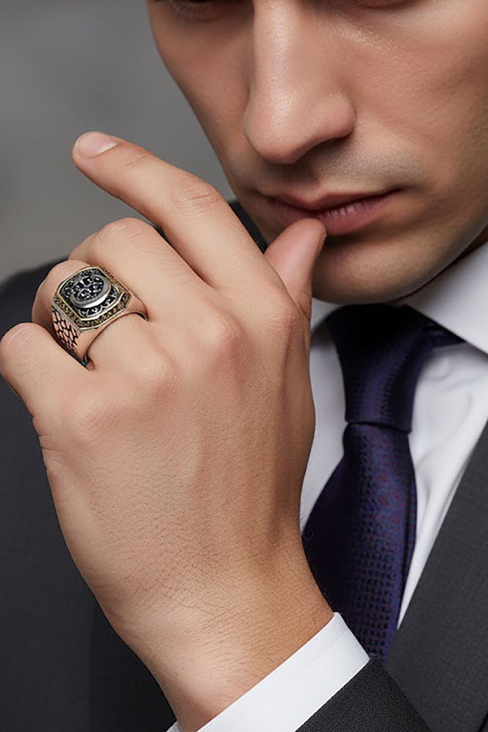 Benekli Model Ay Yıldızlı Taşsız Gümüş Yüzük