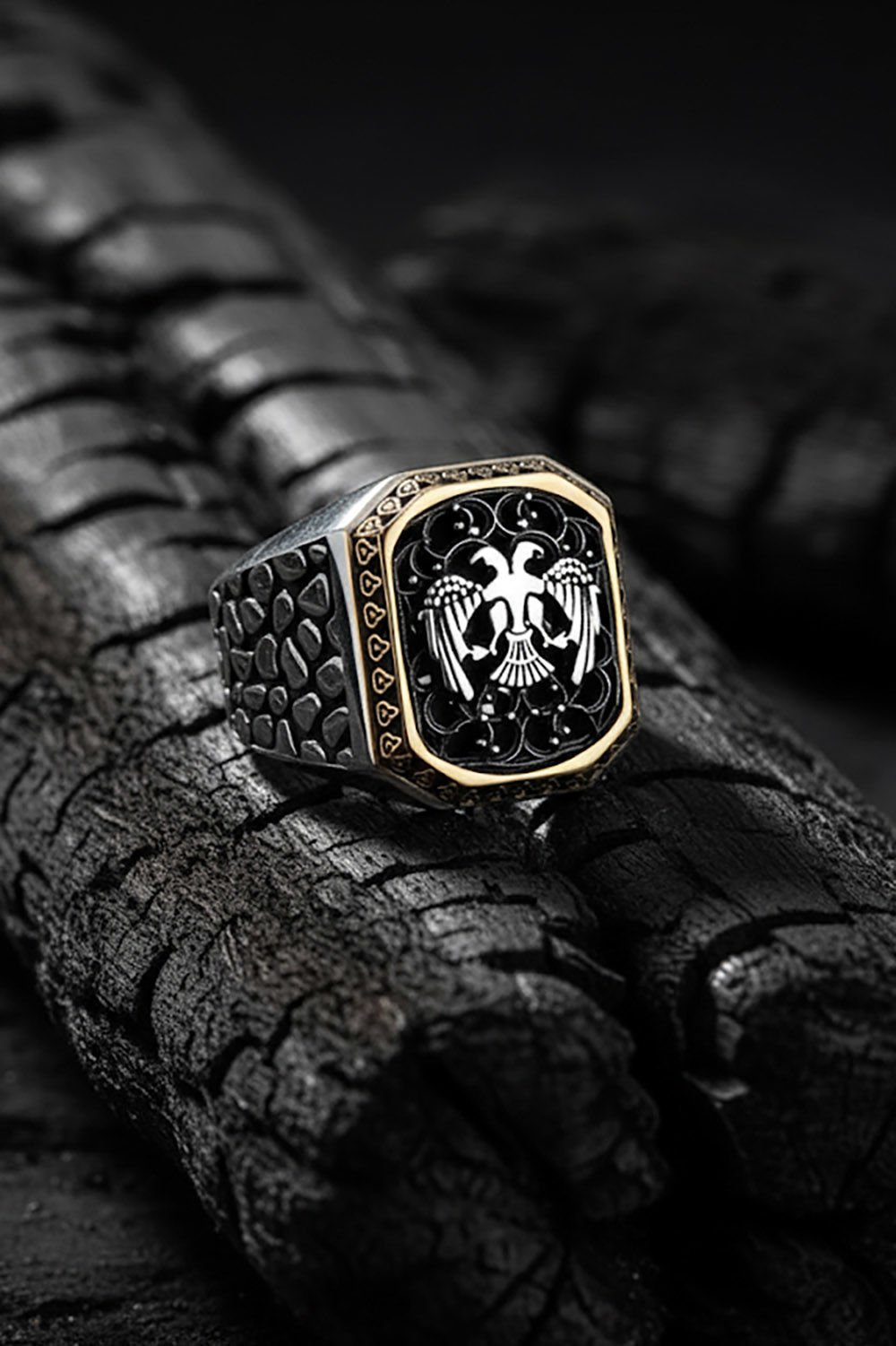 Benekli Model Selçuklu Kartallı Taşsız Yüzük