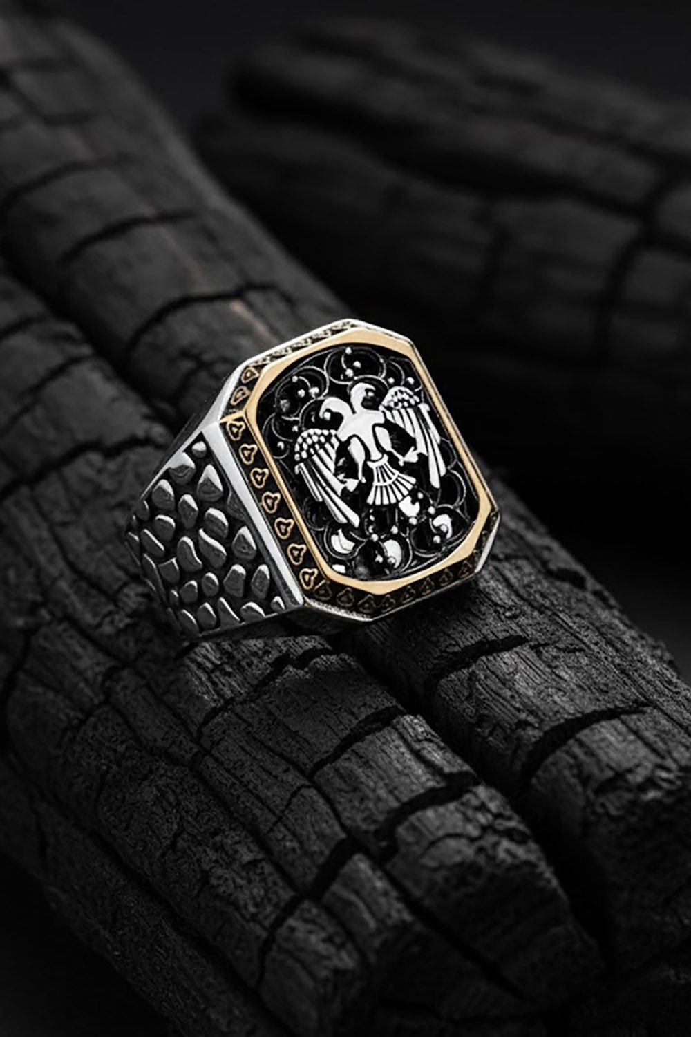 Benekli Model Selçuklu Kartallı Taşsız Yüzük