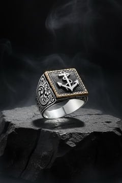 Kare Model Kalem İşlemeli Çapa Desenli Yüzük