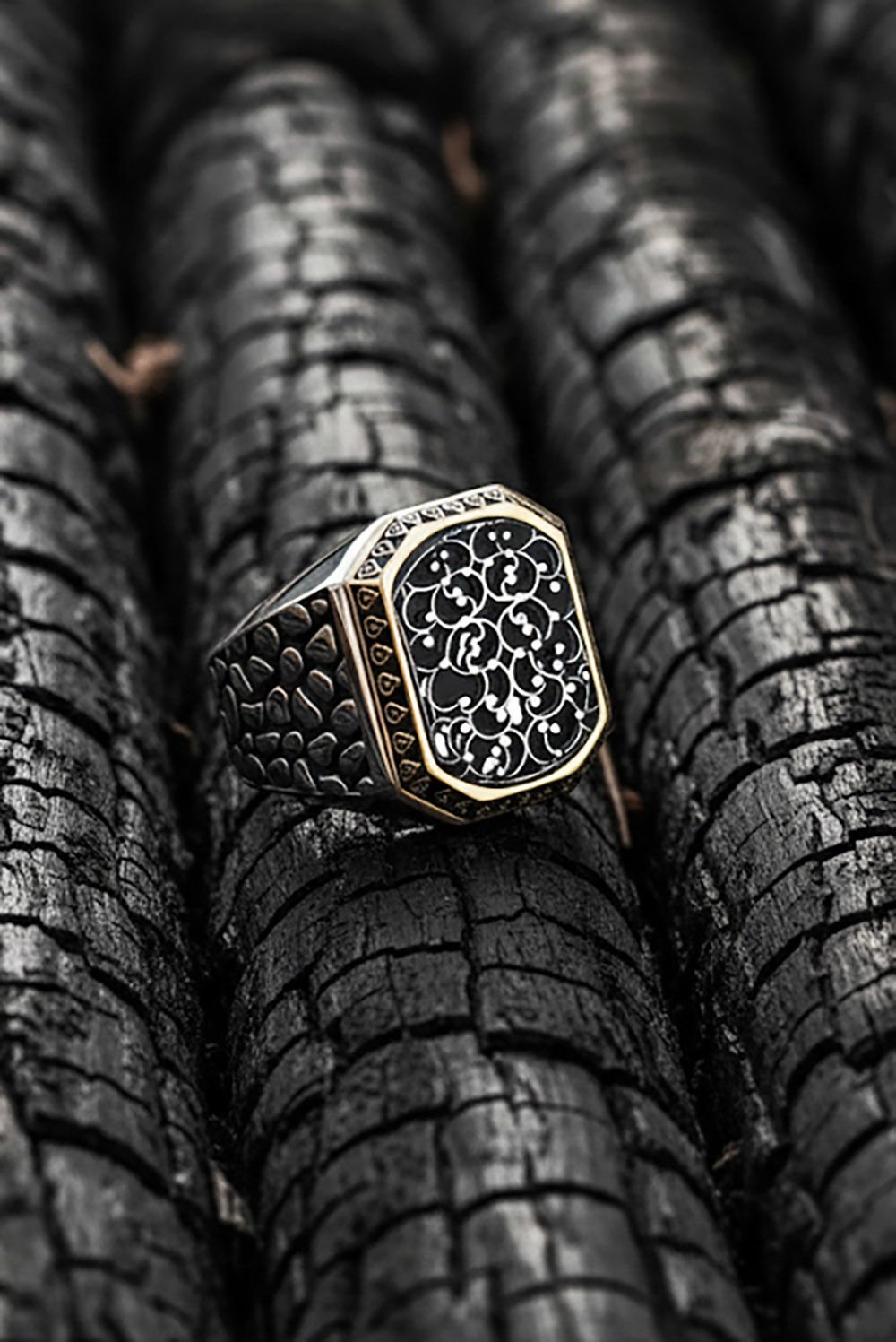 Benekli Model Taşsız Gümüş Yüzük