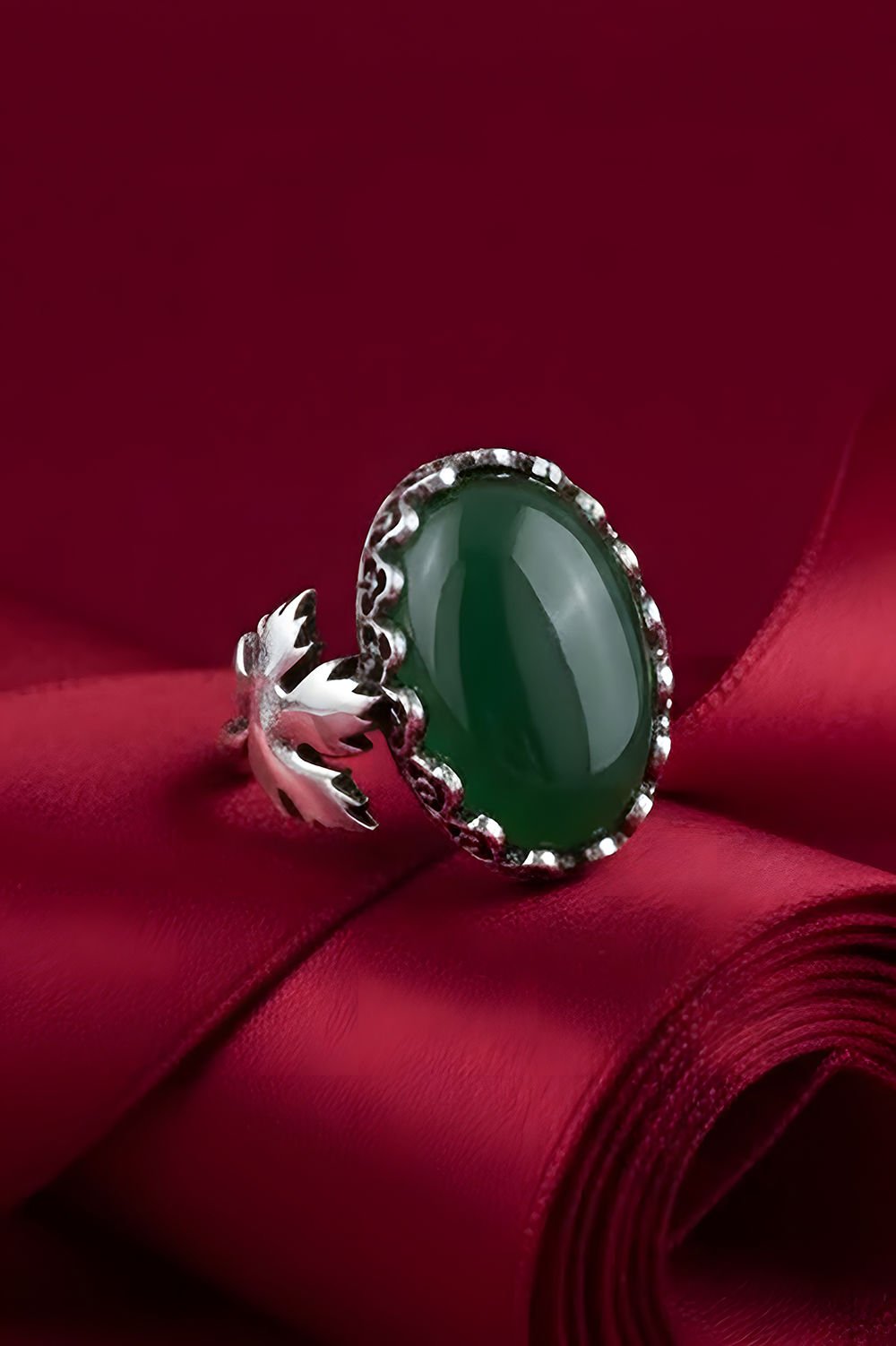 Çınar Yaprağı Yeşil Akik Taşlı El İşi Gümüş Yüzük