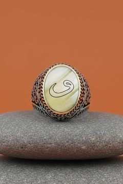 Sedef Taşı Üzerine Vav Gümüş Erkek Yüzük