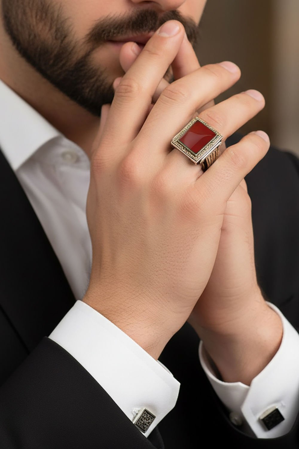 Akik Taşlı Dikdörtgen Model Kalem İşlemeli Yüzük