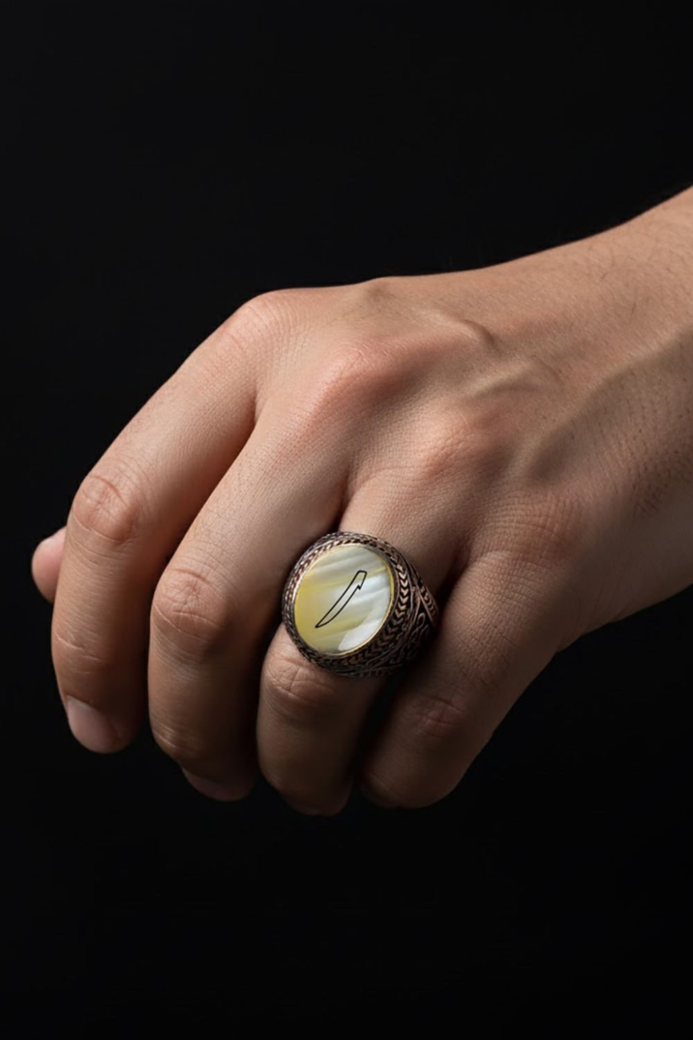 Sedef Taşı Üzerine Elif Gümüş Erkek Yüzük