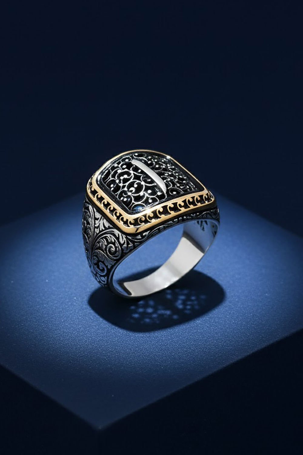 Kalem İşlemeli Elif Model Taşsız Gümüş Yüzük