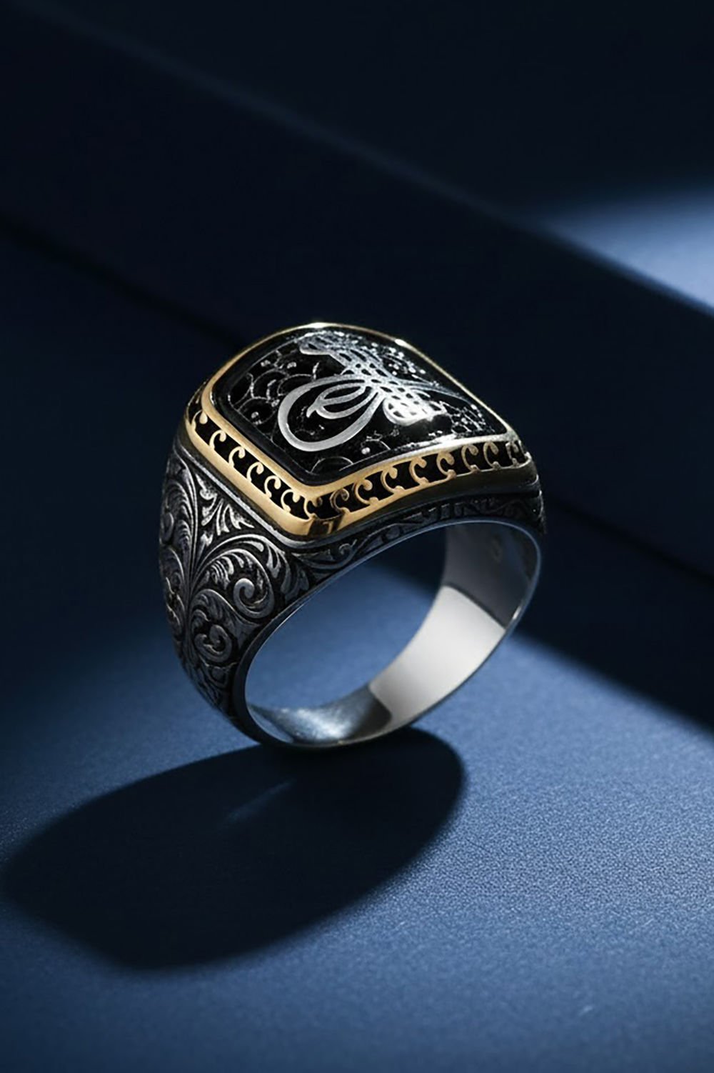 Kalem İşlemeli Tuğra Model Taşsız Gümüş Yüzük