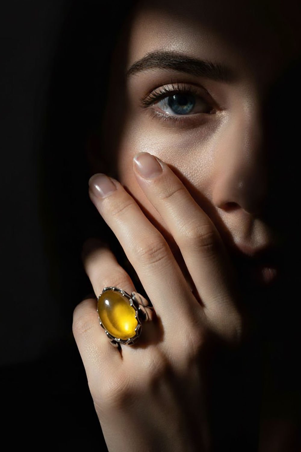 Yonca Model Sarı Akik Taşlı El İşi Gümüş Yüzük