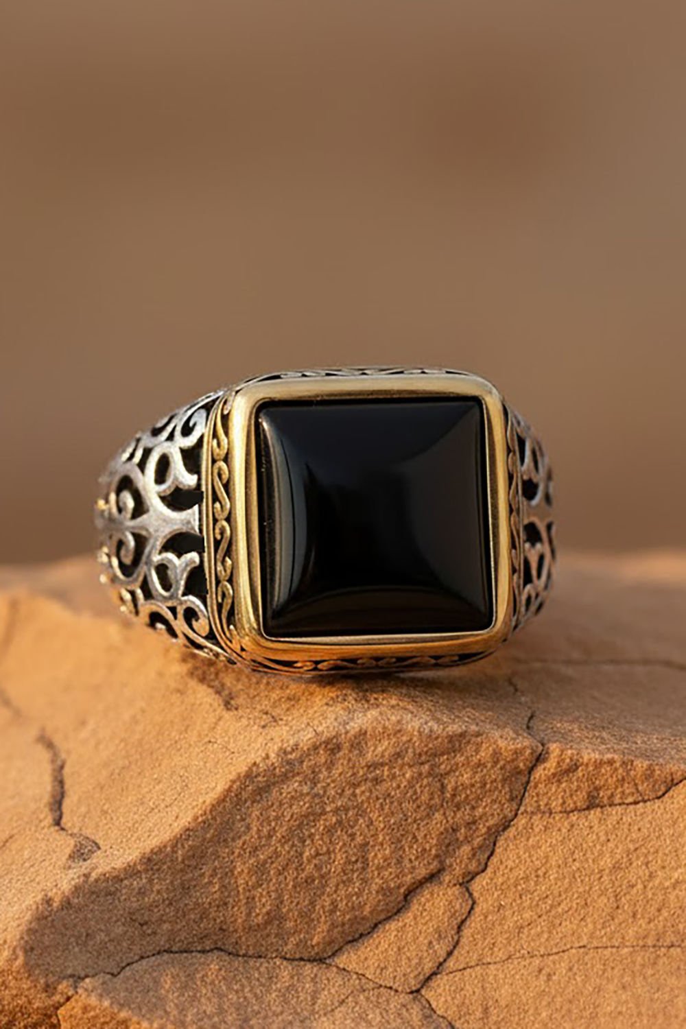 Kare Model Oniks Taşlı Gümüş Erkek Yüzük