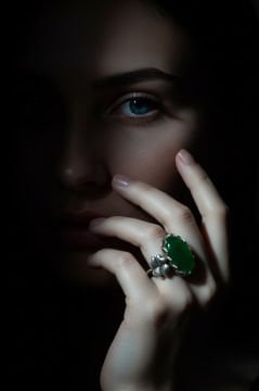 Yonca Model Yeşil Akik Taşlı El İşi Gümüş Yüzük