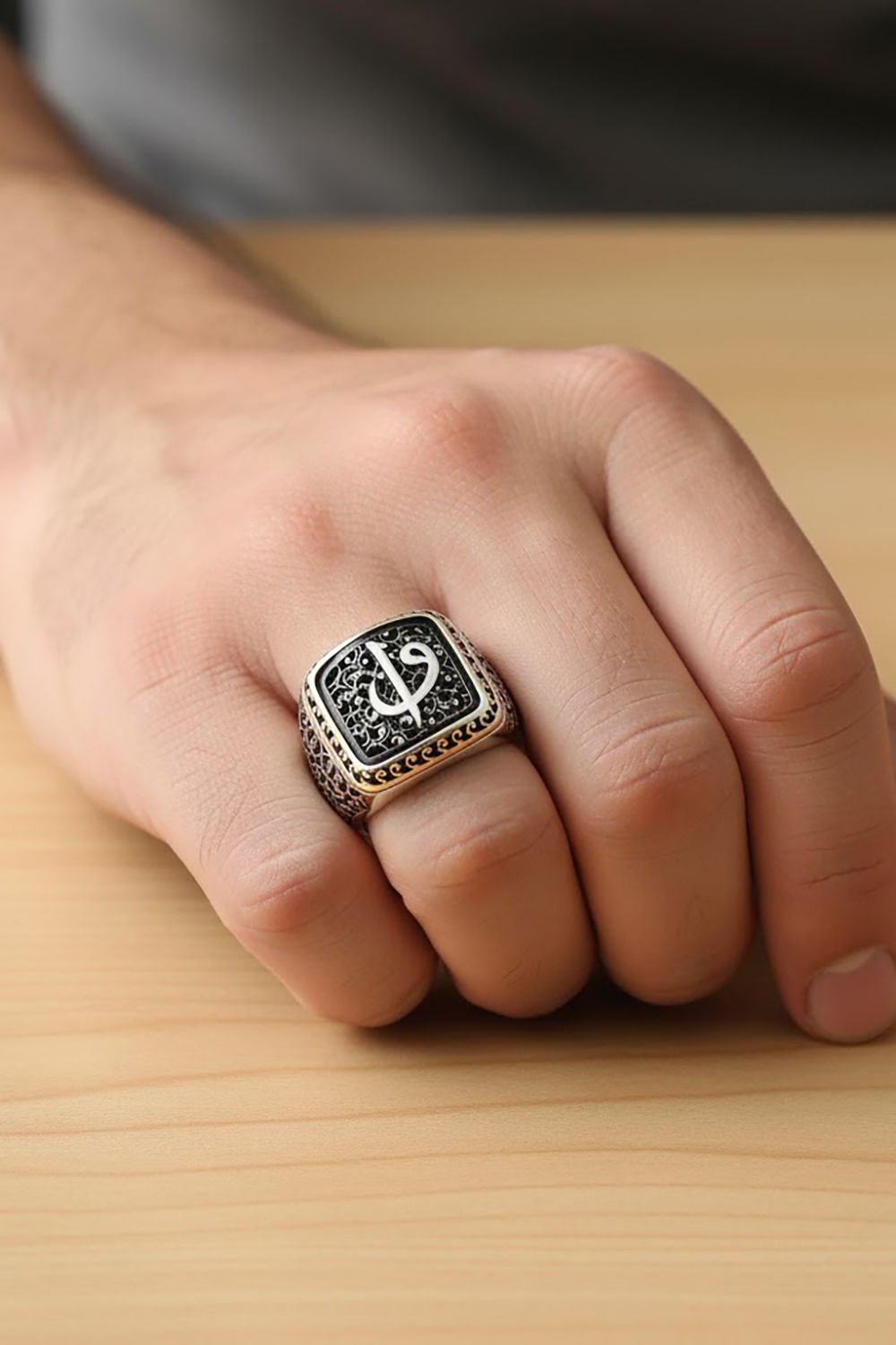 Sarmaşık Desenli Vav Elif Model Taşsız Yüzük