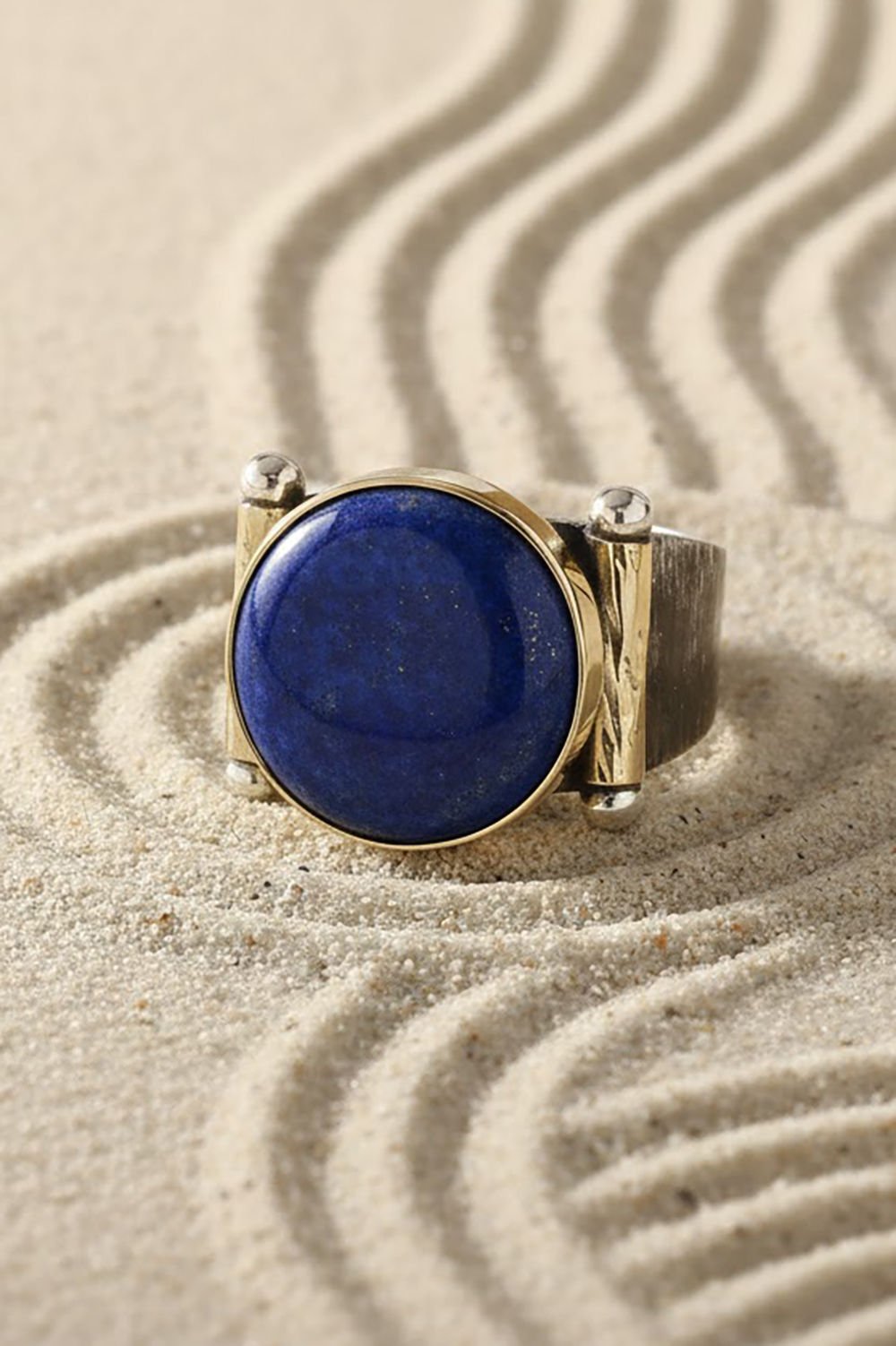 Lapis Taşlı Atılgan Model Gümüş Yüzük