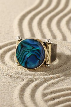 Okyanus Sedefi Taşlı Atılgan Model Gümüş Yüzük