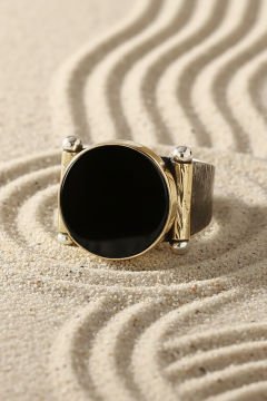 Oniks Taşlı Atılgan Model Gümüş Yüzük