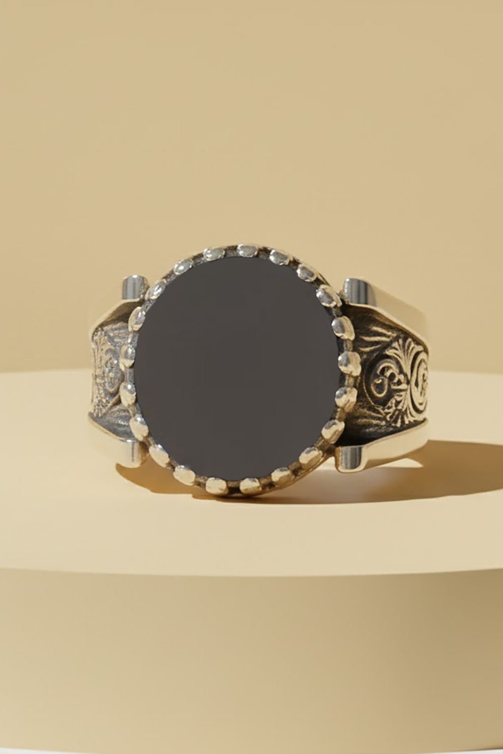 Oniks Taşlı Payidar Model Gümüş Yüzük