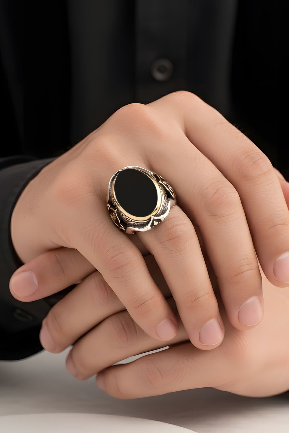 Küçük Boy Zambak Model Oniks Taşlı Gümüş Yüzük