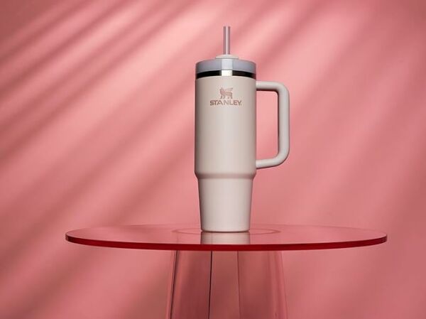 Stanley Quencher Tumbler Termos 0,88 L Pudra