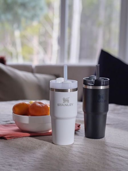 Stanley The Quencher H2.O FlowState Pipetli Termos Bardak 0,41 Beyaz