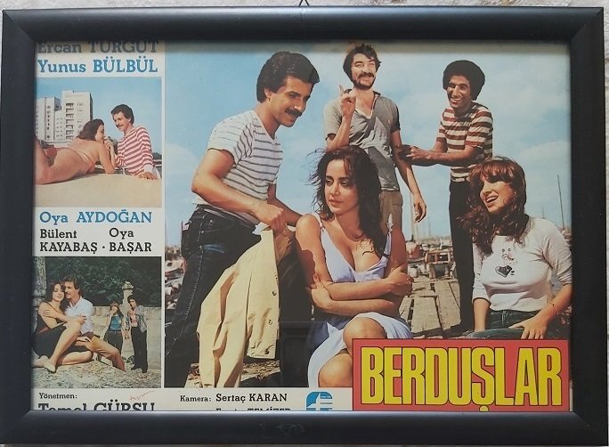 Berduşlar - Oya Aydoğan - Lobi Kartı Çerçeve içerisinde