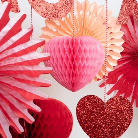 Meri Meri - Honeycomb Valentines Garland - Petekli Sevgililer Günü Asılan Süs