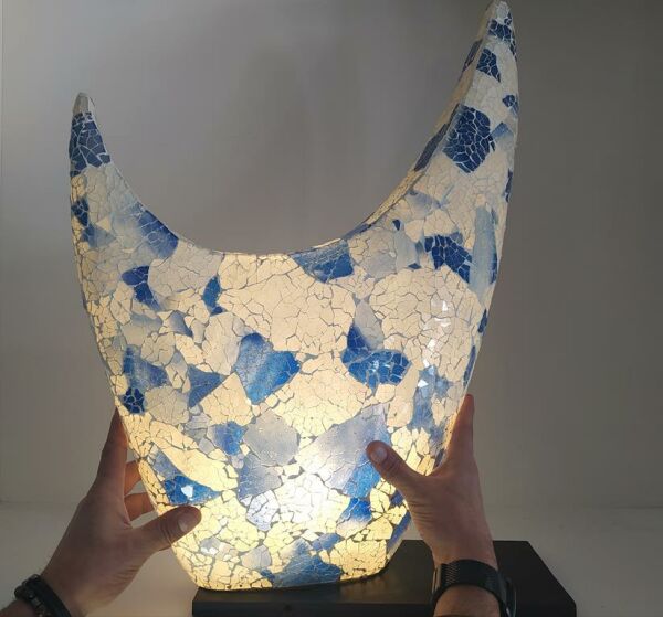 Masa Lambası Yarım Ay Cam Mozaik Sanatsal El İşciliğidir Heykel 60  cm