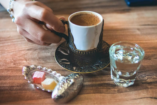 Türk Kahvesi Yanında İkram Edilebilecek 10 Lezzetli Fikir