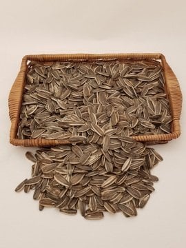 Kavrulmuş Siyah Ayçekirdeği Tuzsuz (Dakota) 800 gr