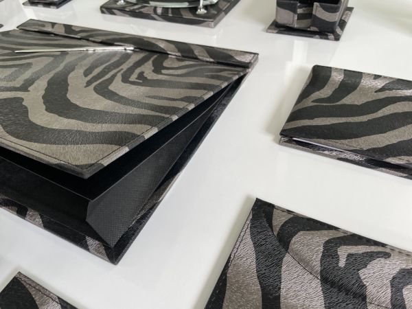 Sümenvadisi Zebra Luxury Desk Set